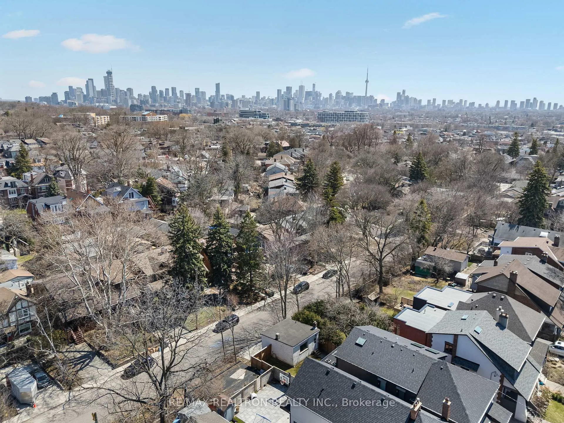 Photo 26 of 105 Springmount Avenue, Toronto, Corso Italia-Davenport — HOMEH