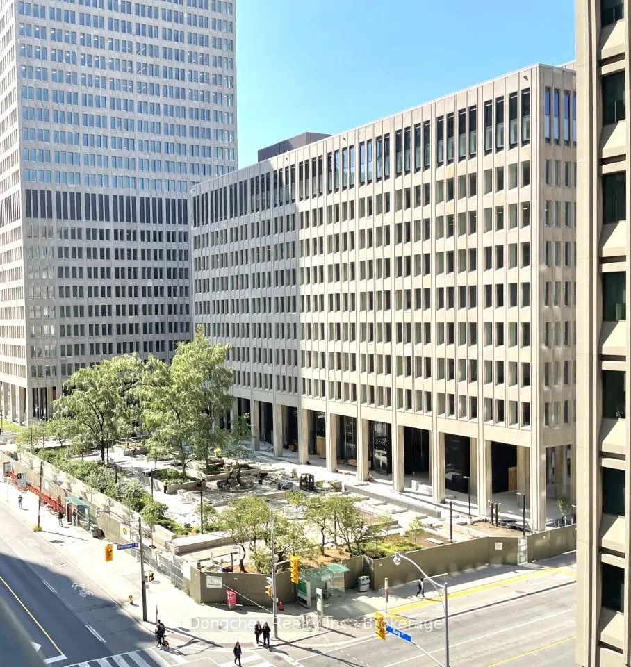Photo 1 of Unit 417, 955 Bay Street, Toronto, Bay Street Corridor — HOMEH