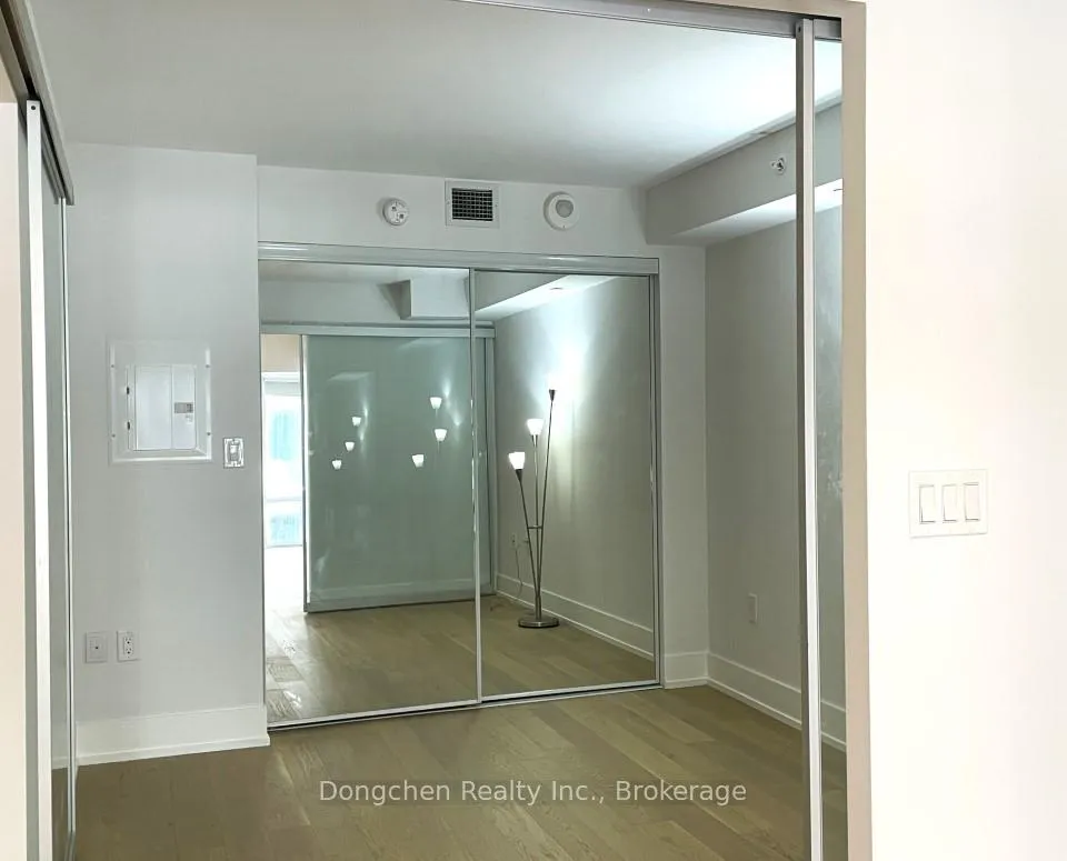 Photo 9 of Unit 417, 955 Bay Street, Toronto, Bay Street Corridor — HOMEH