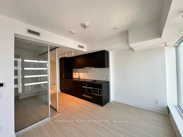 Front of Unit 3506, 8 Wellesley Street W