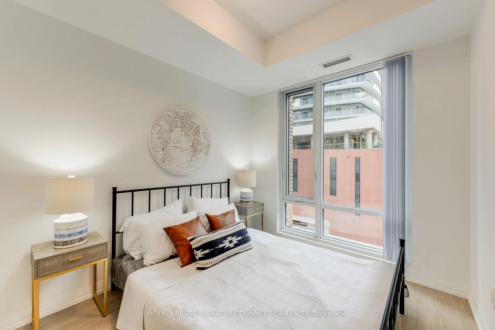 Photo 6 of Unit 609, 8 Widmer Street, Toronto, Waterfront Communities — HOMEH