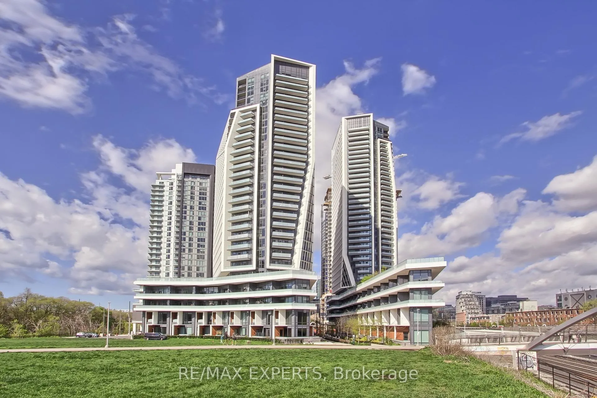 Photo 1 of Unit 611, 30 Ordnance Street, Toronto, Niagara — HOMEH