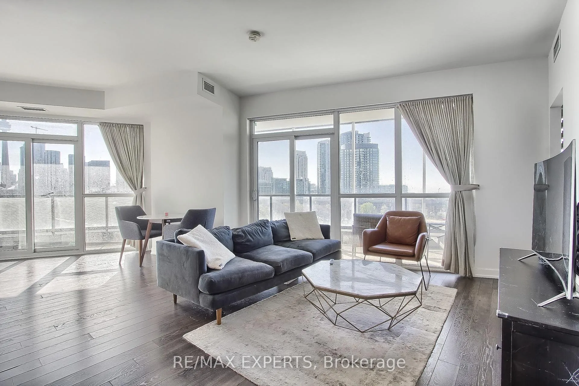 Photo 15 of Unit 611, 30 Ordnance Street, Toronto, Niagara — HOMEH