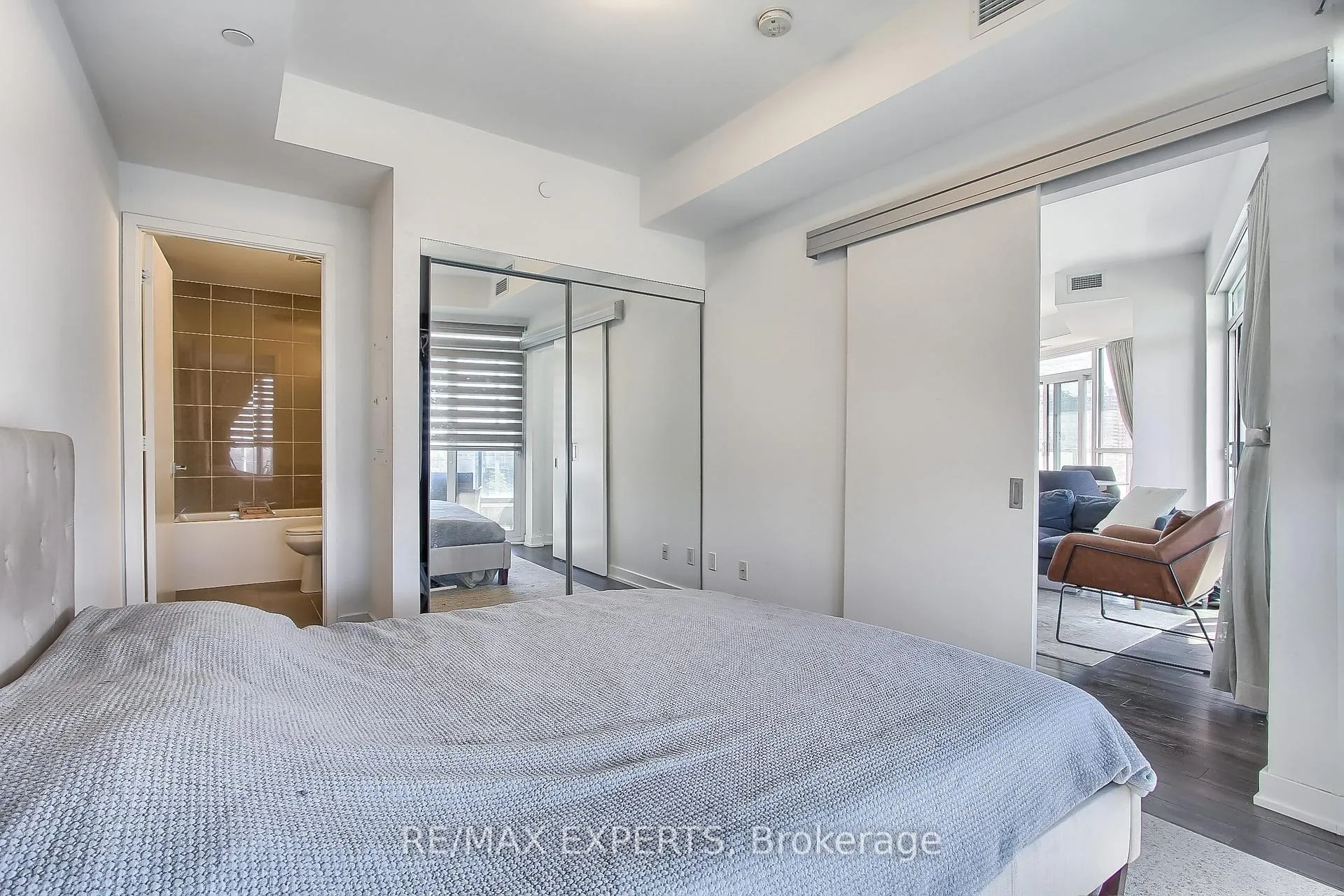 Photo 25 of Unit 611, 30 Ordnance Street, Toronto, Niagara — HOMEH