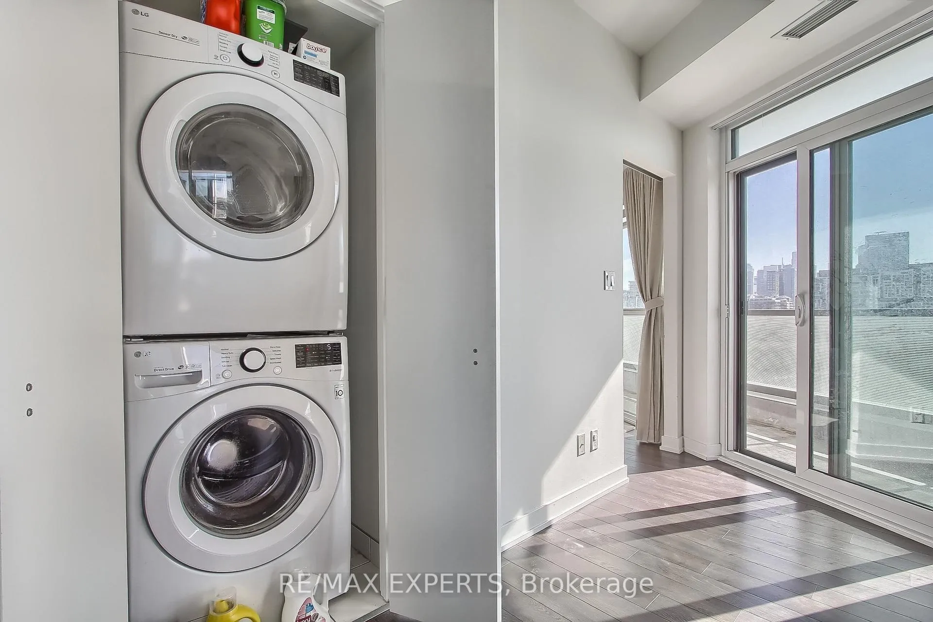 Photo 31 of Unit 611, 30 Ordnance Street, Toronto, Niagara — HOMEH