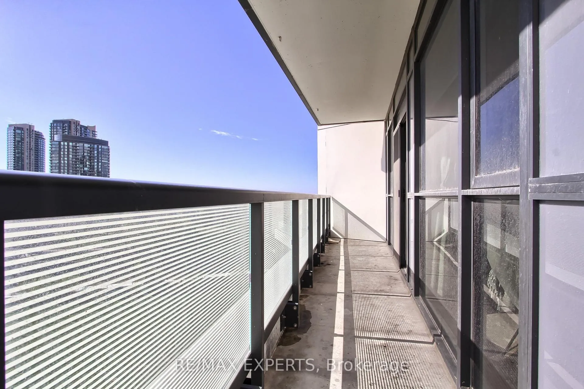 Photo 32 of Unit 611, 30 Ordnance Street, Toronto, Niagara — HOMEH