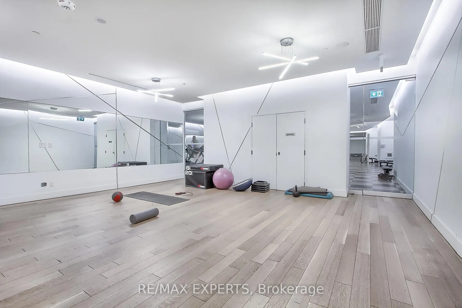 Photo 41 of Unit 611, 30 Ordnance Street, Toronto, Niagara — HOMEH