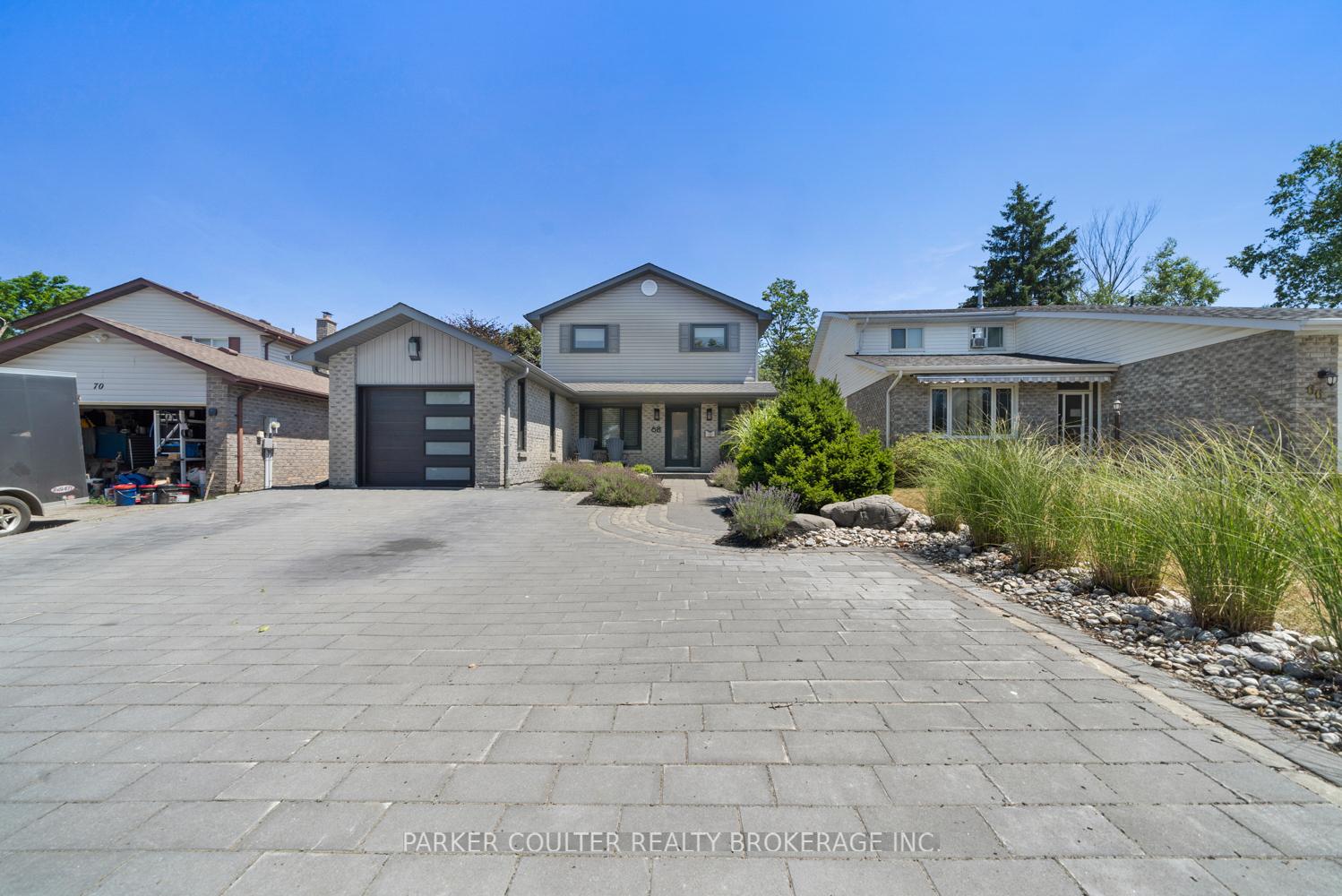 Photo 3 of 68 Mcconkey Place, Barrie, Allandale Heights — HOMEH