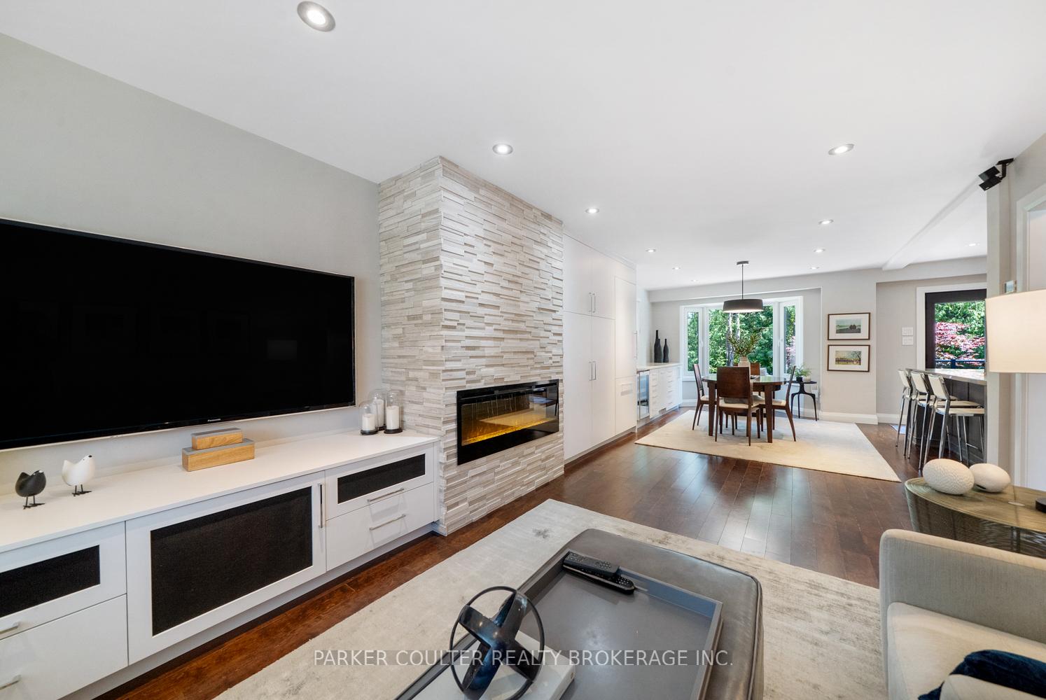 Photo 8 of 68 Mcconkey Place, Barrie, Allandale Heights — HOMEH
