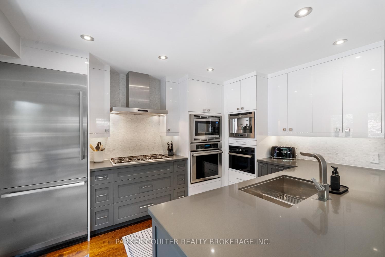 Photo 12 of 68 Mcconkey Place, Barrie, Allandale Heights — HOMEH