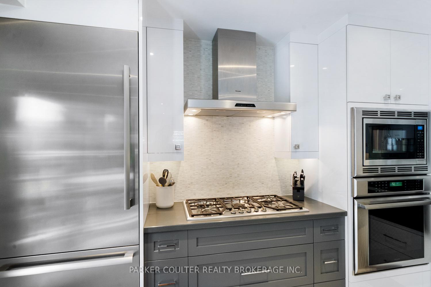 Photo 13 of 68 Mcconkey Place, Barrie, Allandale Heights — HOMEH
