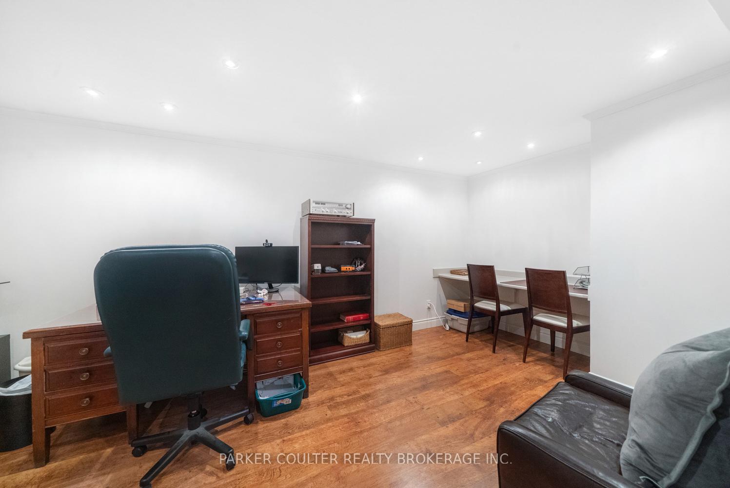 Photo 32 of 68 Mcconkey Place, Barrie, Allandale Heights — HOMEH