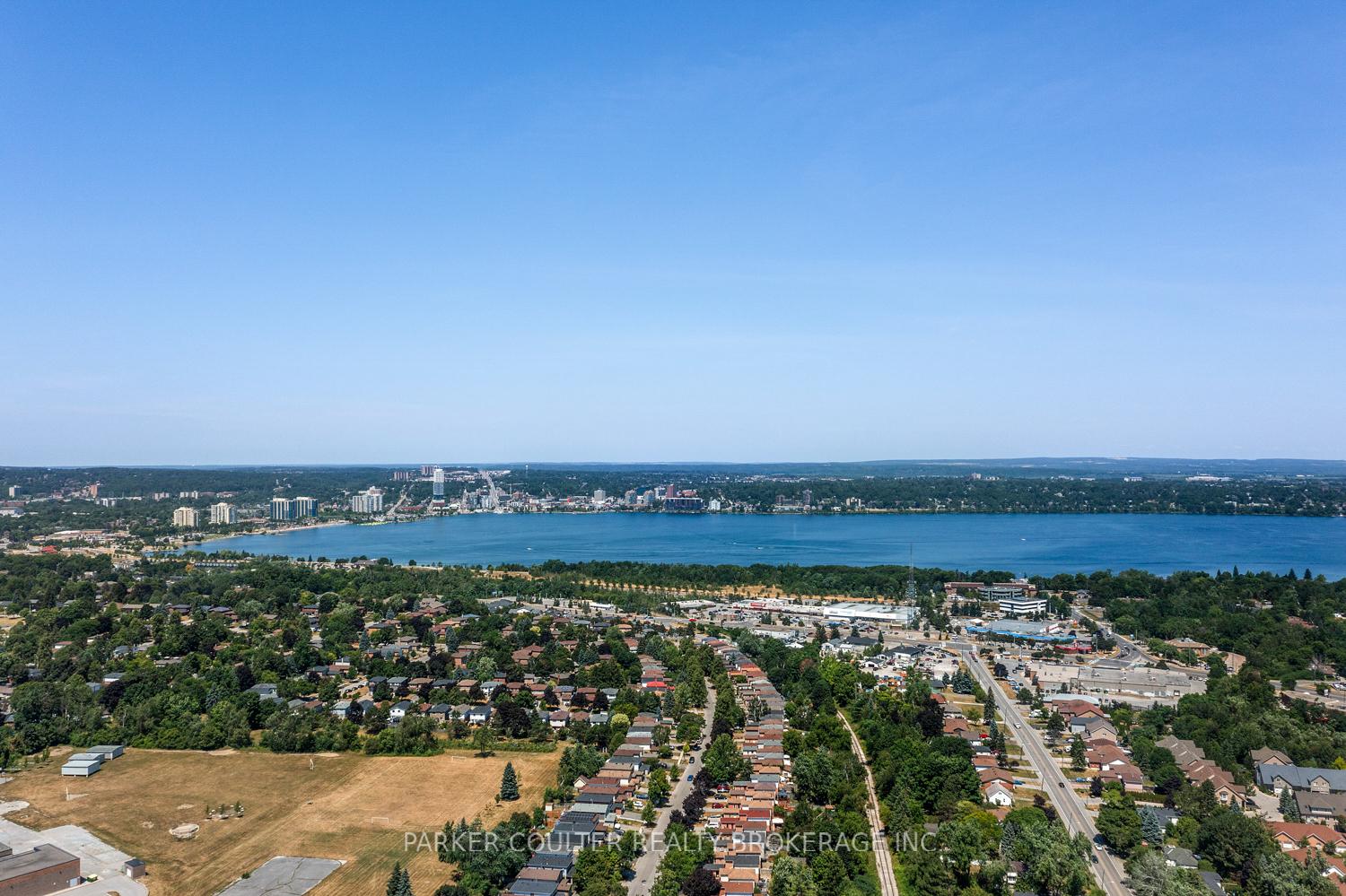 Photo 41 of 68 Mcconkey Place, Barrie, Allandale Heights — HOMEH