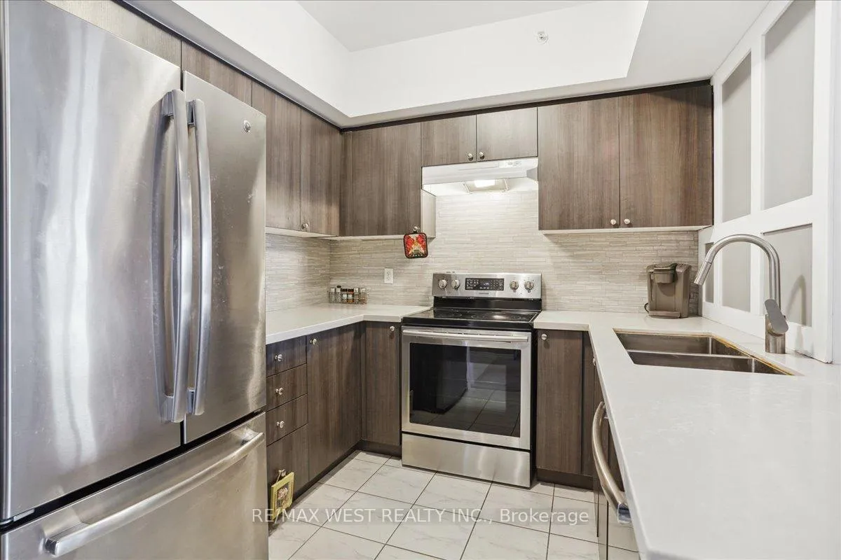 Photo 4 of Unit 203, 5 Greenwich Street, Barrie, Ardagh — HOMEH