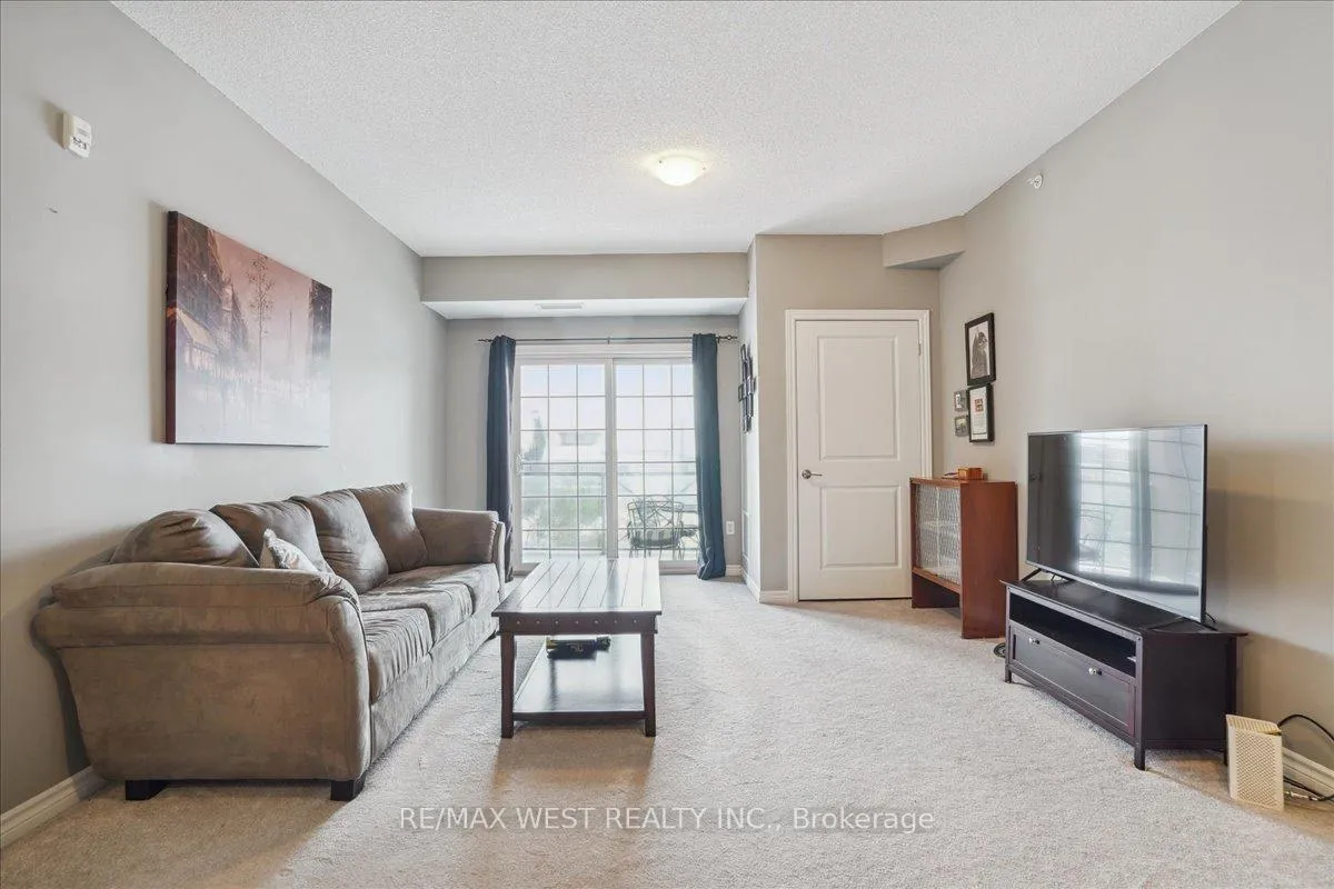Photo 5 of Unit 203, 5 Greenwich Street, Barrie, Ardagh — HOMEH