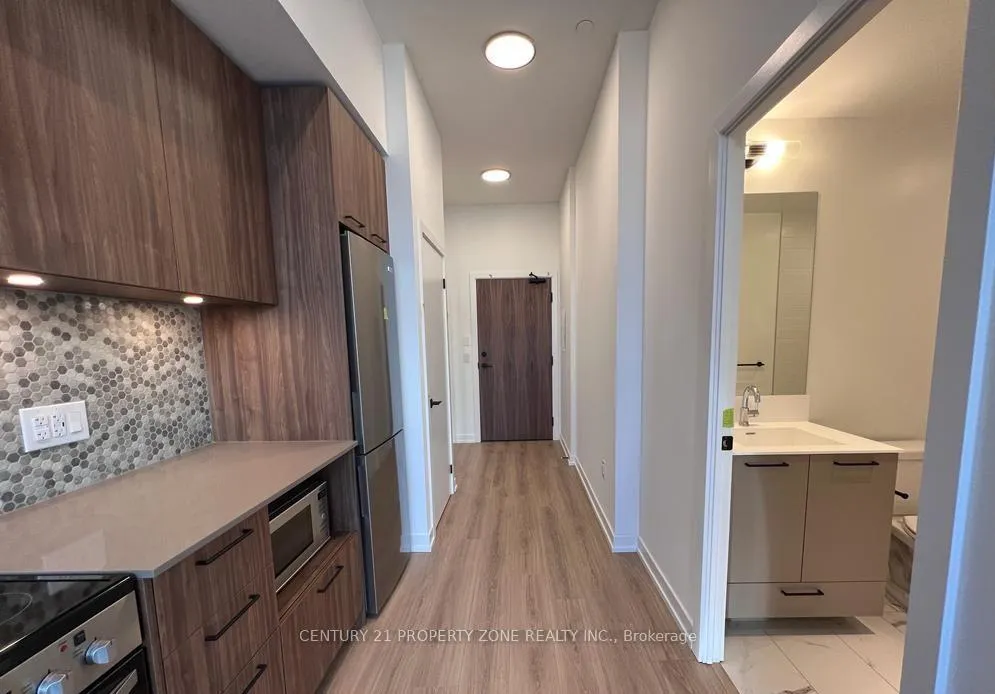 Photo 5 of Unit 101, 10 Lagerfield Drive, Brampton, Northwest Brampton — HOMEH