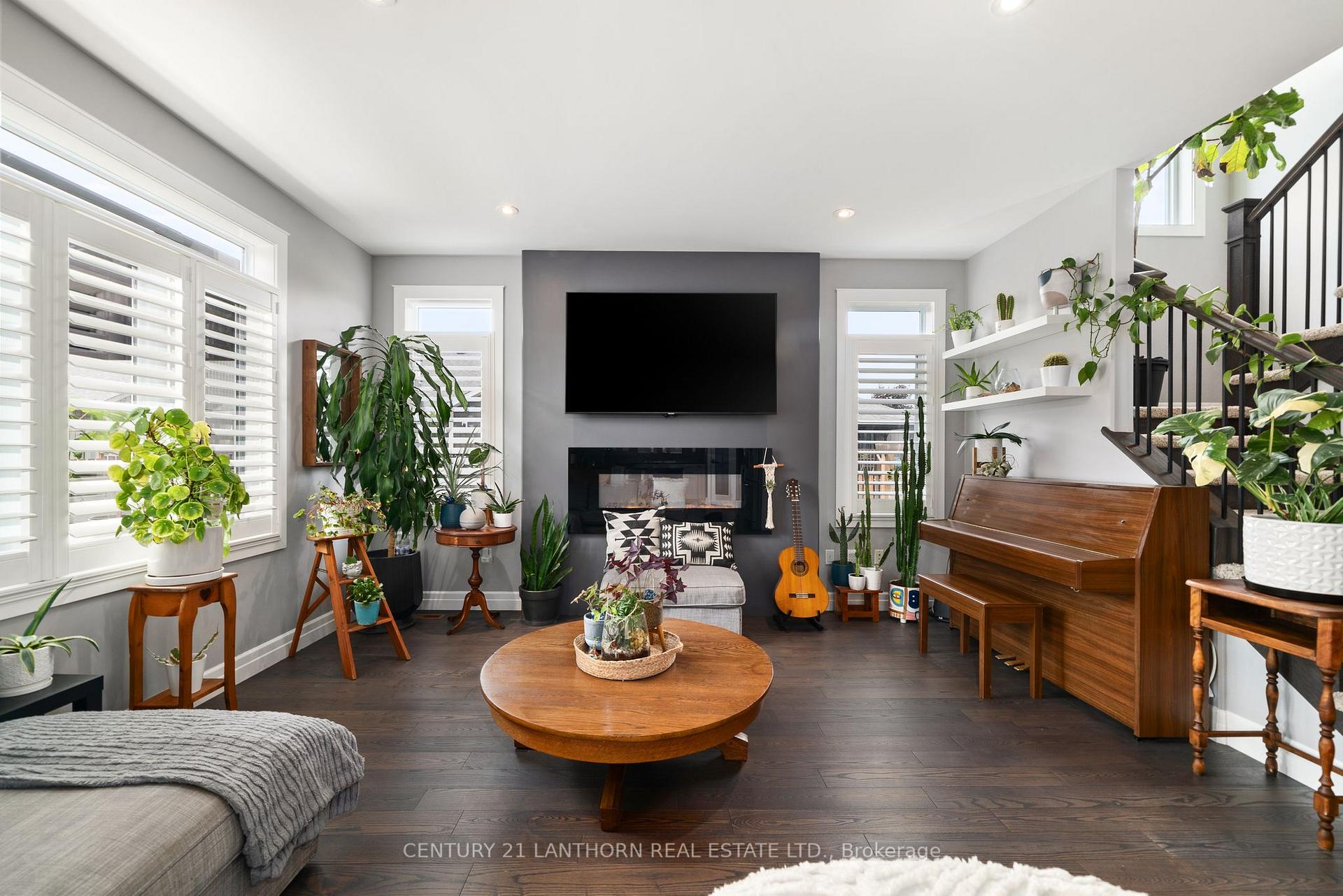 Photo 8 of 42 Sage Street, Belleville, Belleville Ward — HOMEH