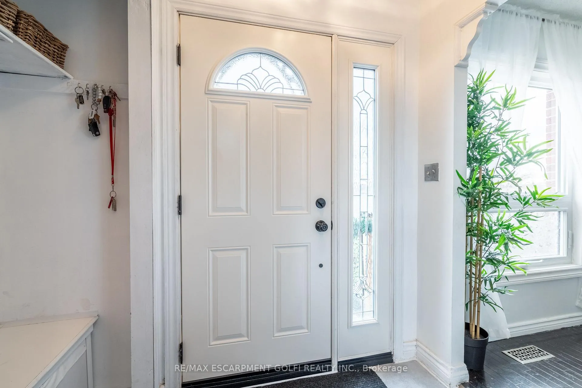 Photo 4 of 51 Leggett Crescent, Hamilton, Lawfield — HOMEH