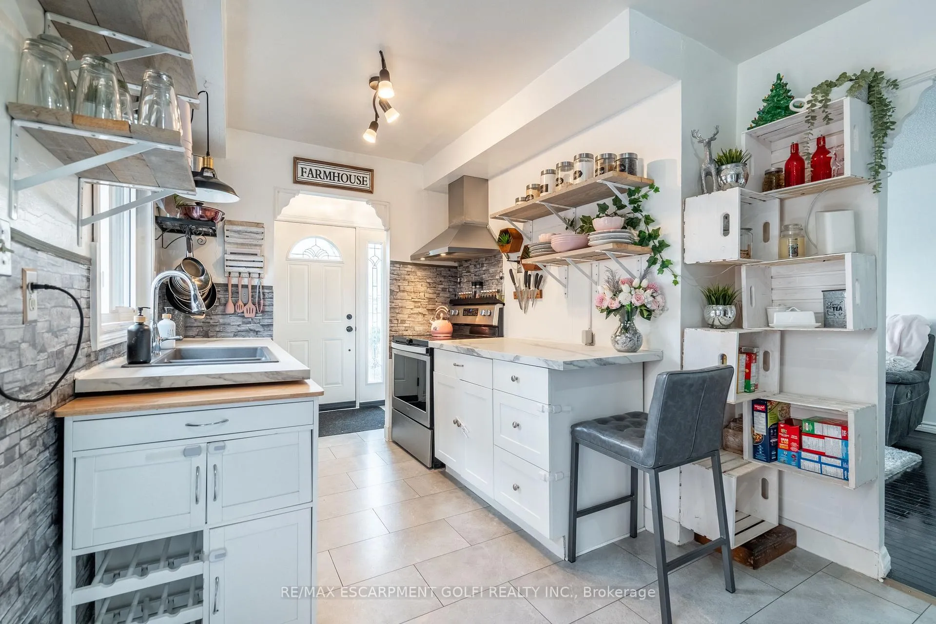 Photo 8 of 51 Leggett Crescent, Hamilton, Lawfield — HOMEH