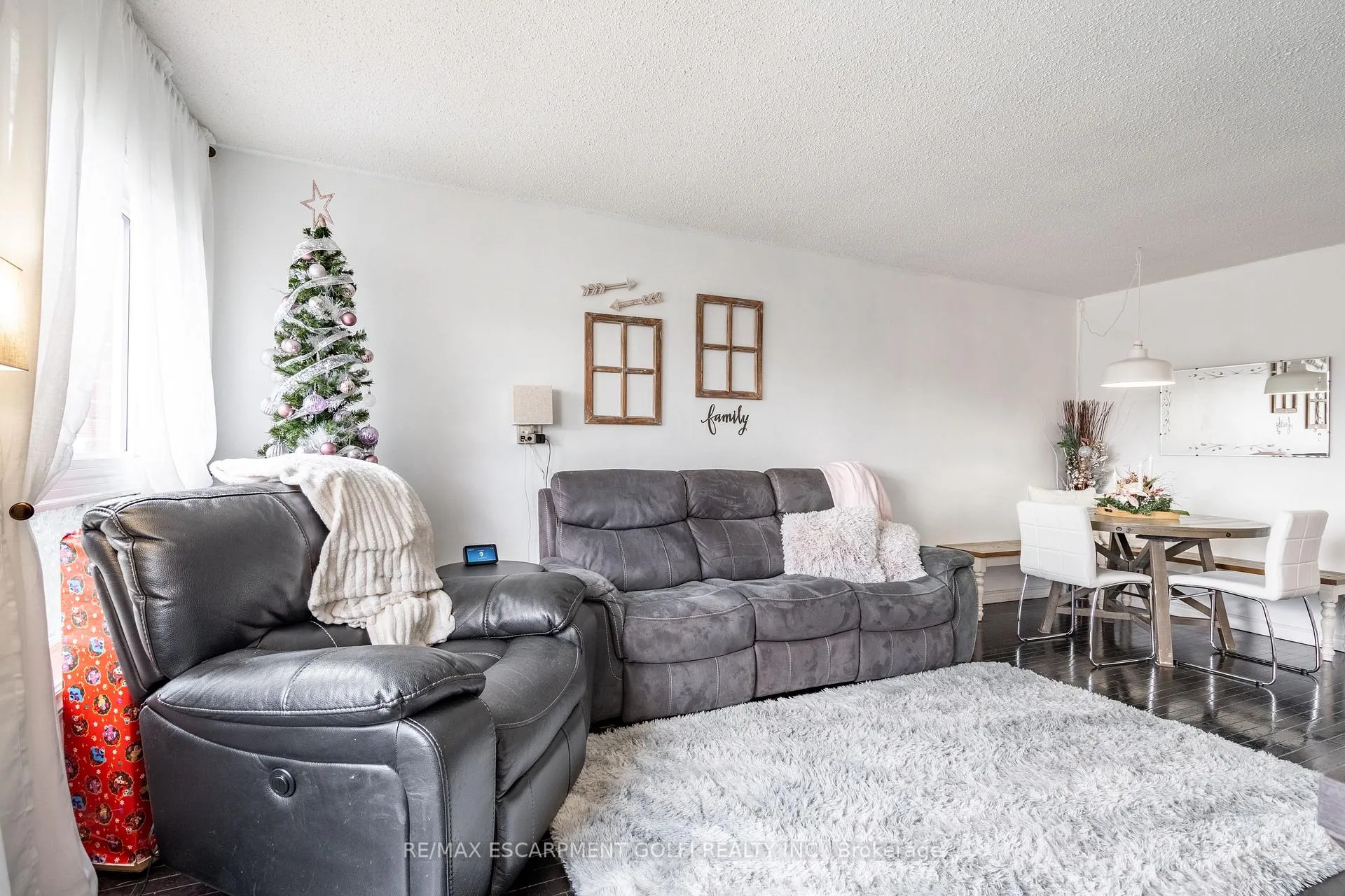 Photo 10 of 51 Leggett Crescent, Hamilton, Lawfield — HOMEH