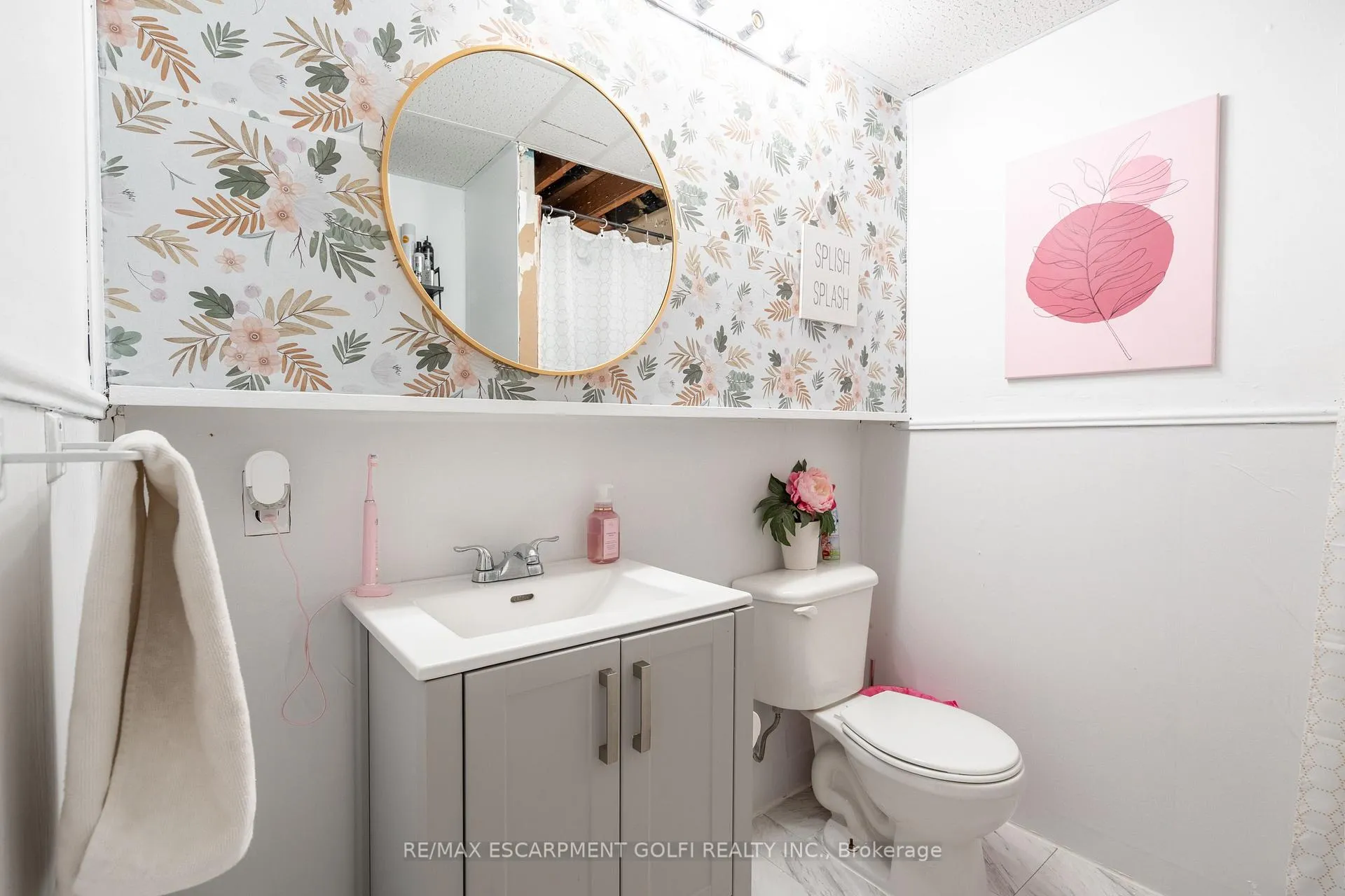 Photo 21 of 51 Leggett Crescent, Hamilton, Lawfield — HOMEH
