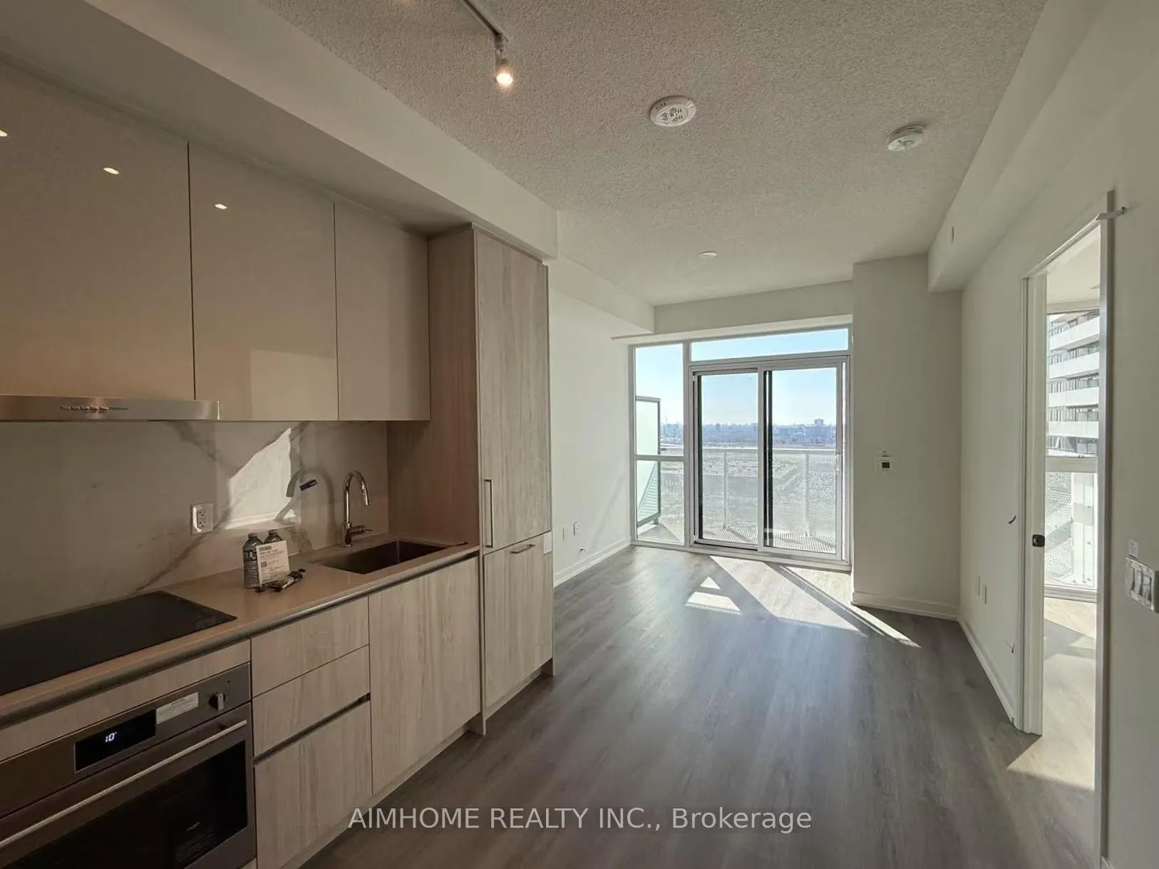 Photo 3 of Unit 2105, 225 Commerce Street, Vaughan, Vaughan Corporate Centre — HOMEH