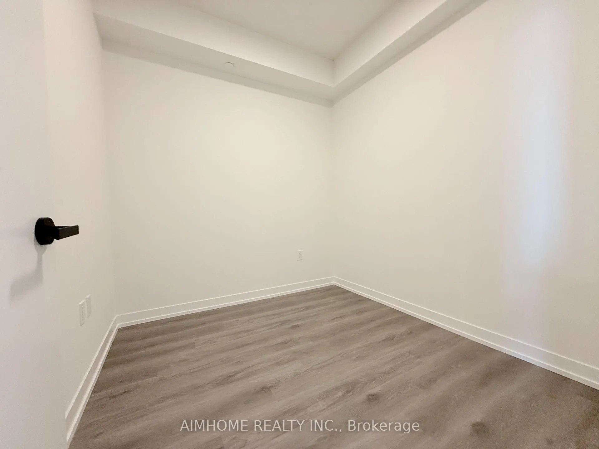Photo 5 of Unit 2105, 225 Commerce Street, Vaughan, Vaughan Corporate Centre — HOMEH