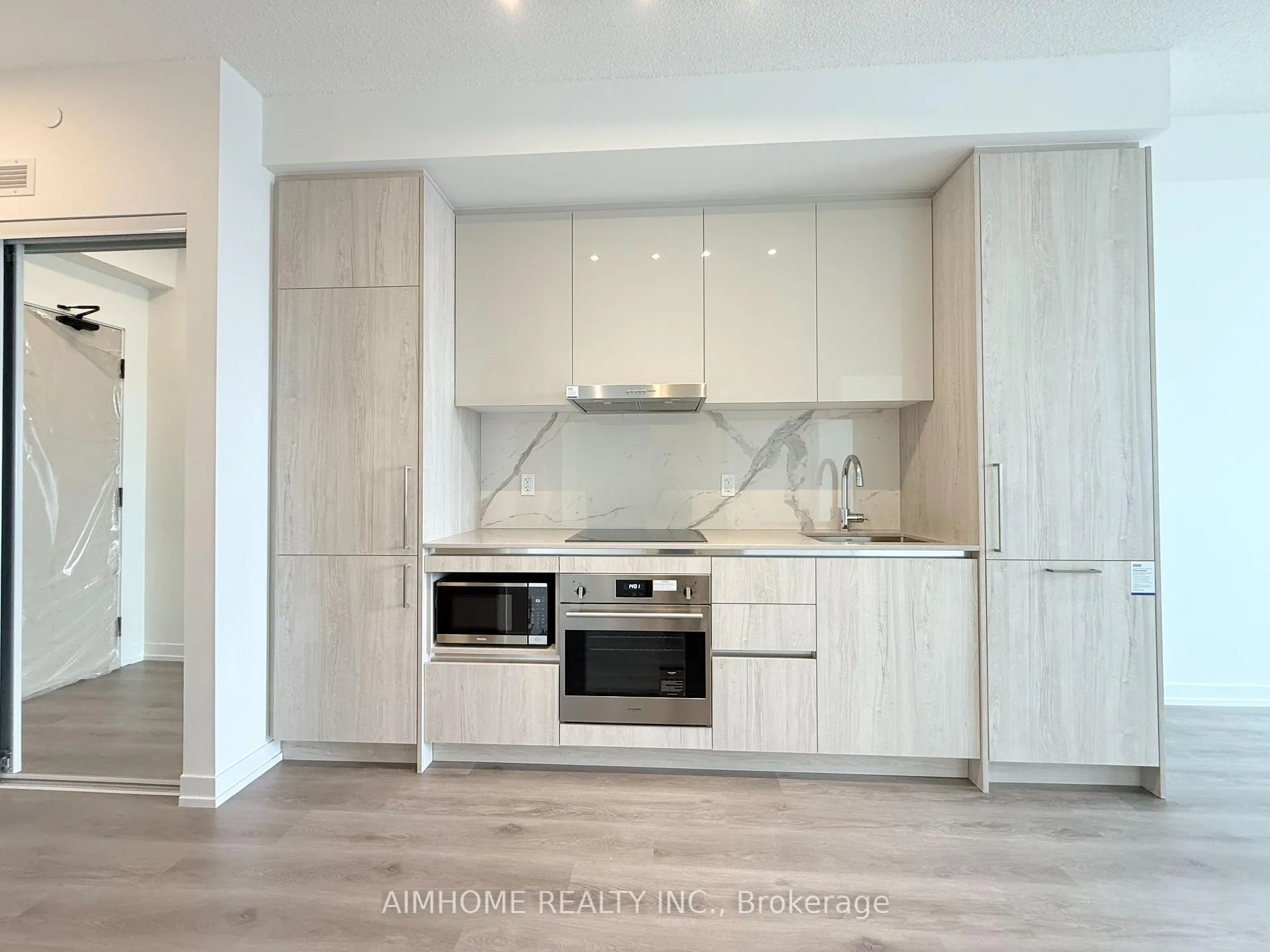 Photo 7 of Unit 2105, 225 Commerce Street, Vaughan, Vaughan Corporate Centre — HOMEH