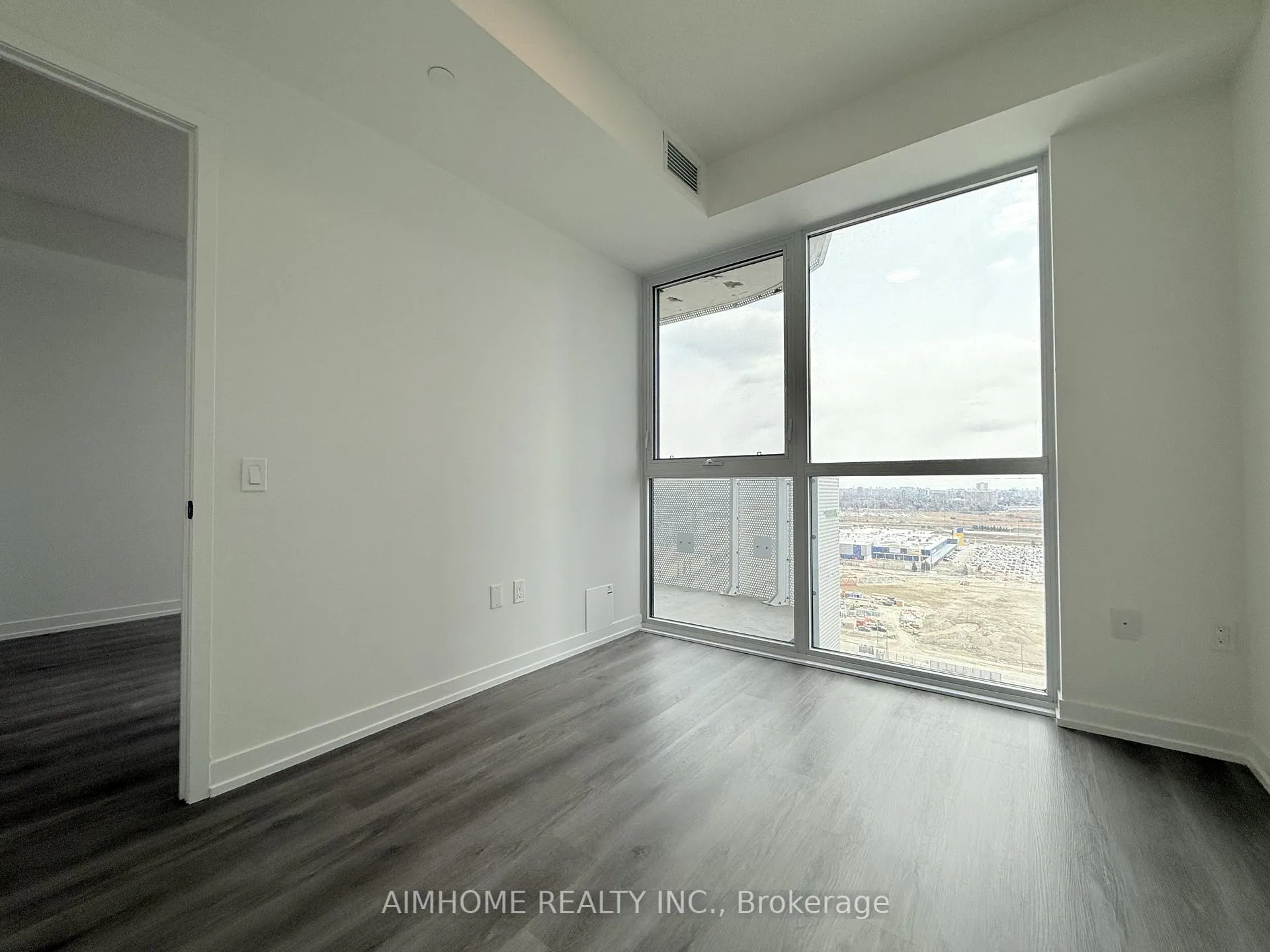 Photo 11 of Unit 2105, 225 Commerce Street, Vaughan, Vaughan Corporate Centre — HOMEH