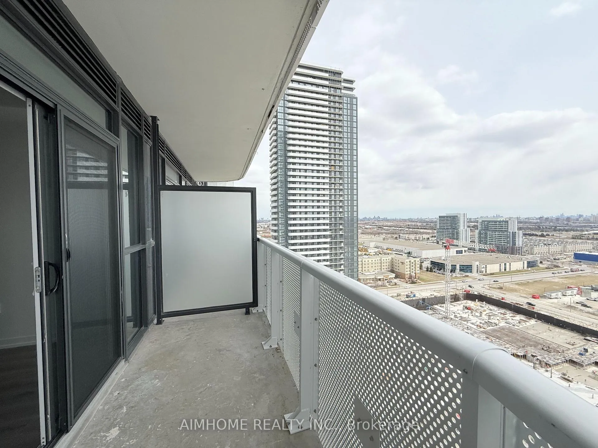 Photo 16 of Unit 2105, 225 Commerce Street, Vaughan, Vaughan Corporate Centre — HOMEH