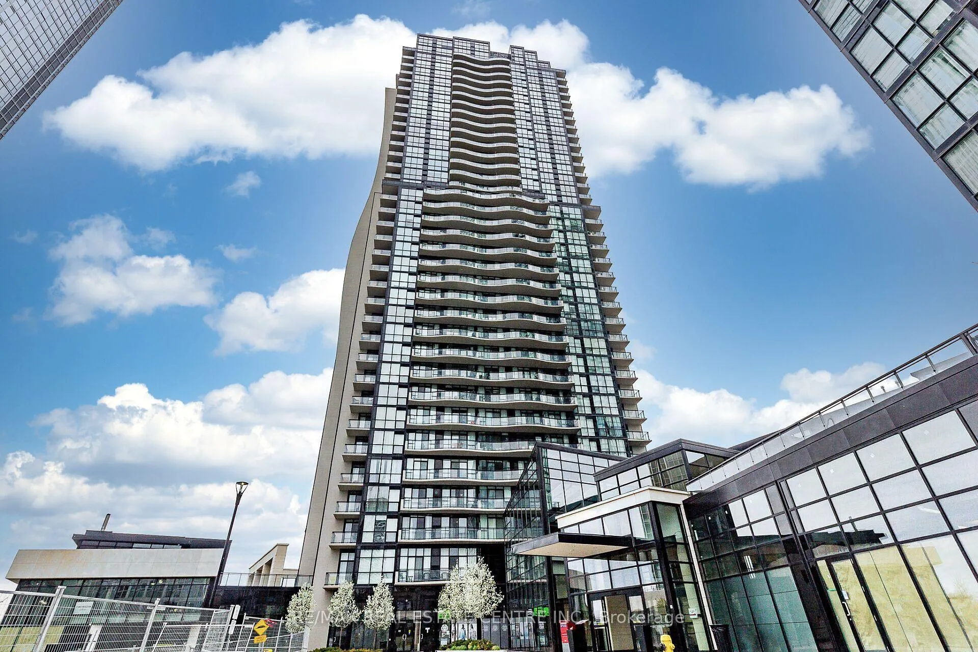 Photo 1 of Unit 2002, 2900 Hwy 7 Road, Vaughan, Concord — HOMEH