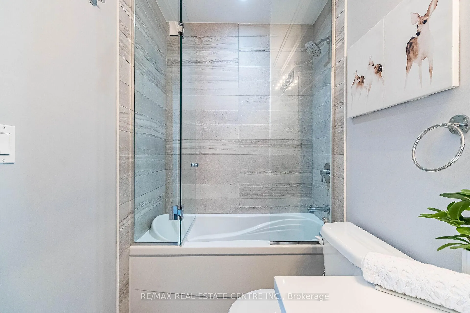 Photo 24 of Unit 2002, 2900 Hwy 7 Road, Vaughan, Concord — HOMEH
