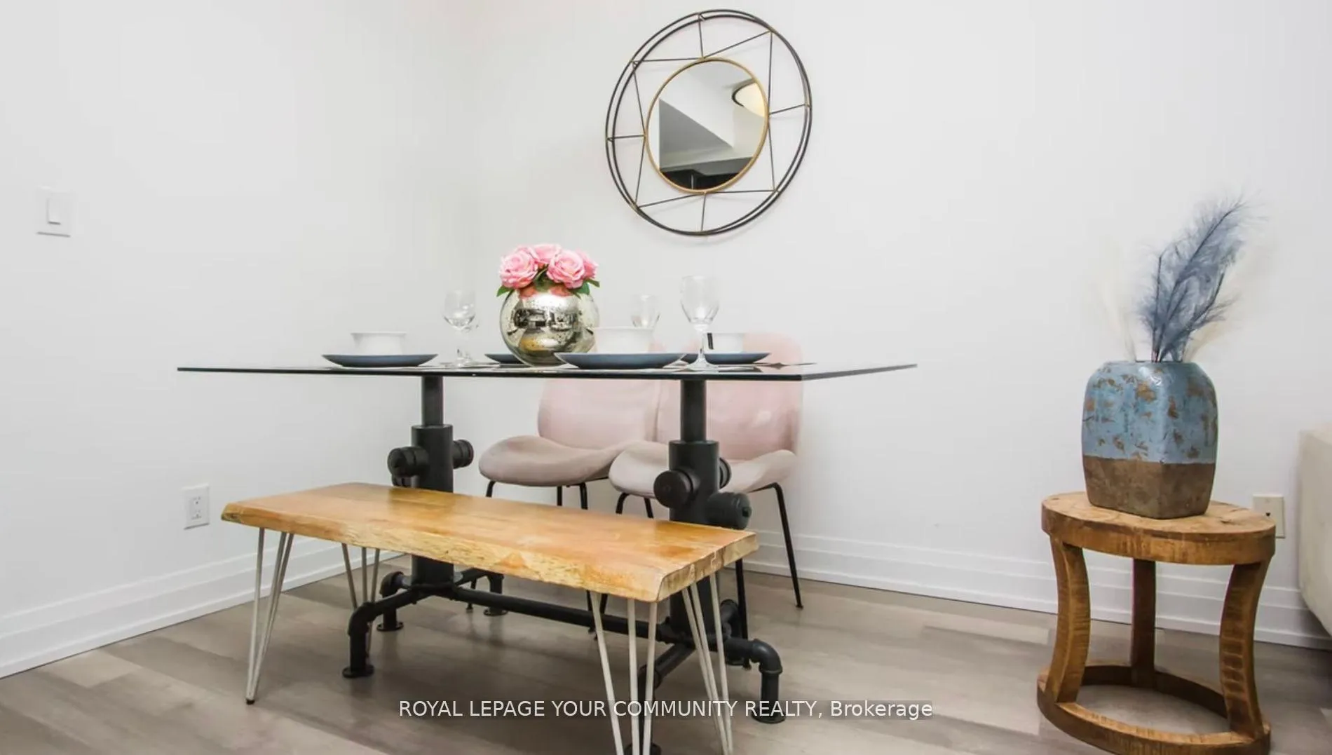 Photo 9 of Unit 1605, 7165 Yonge Street, Markham, Thornhill — HOMEH