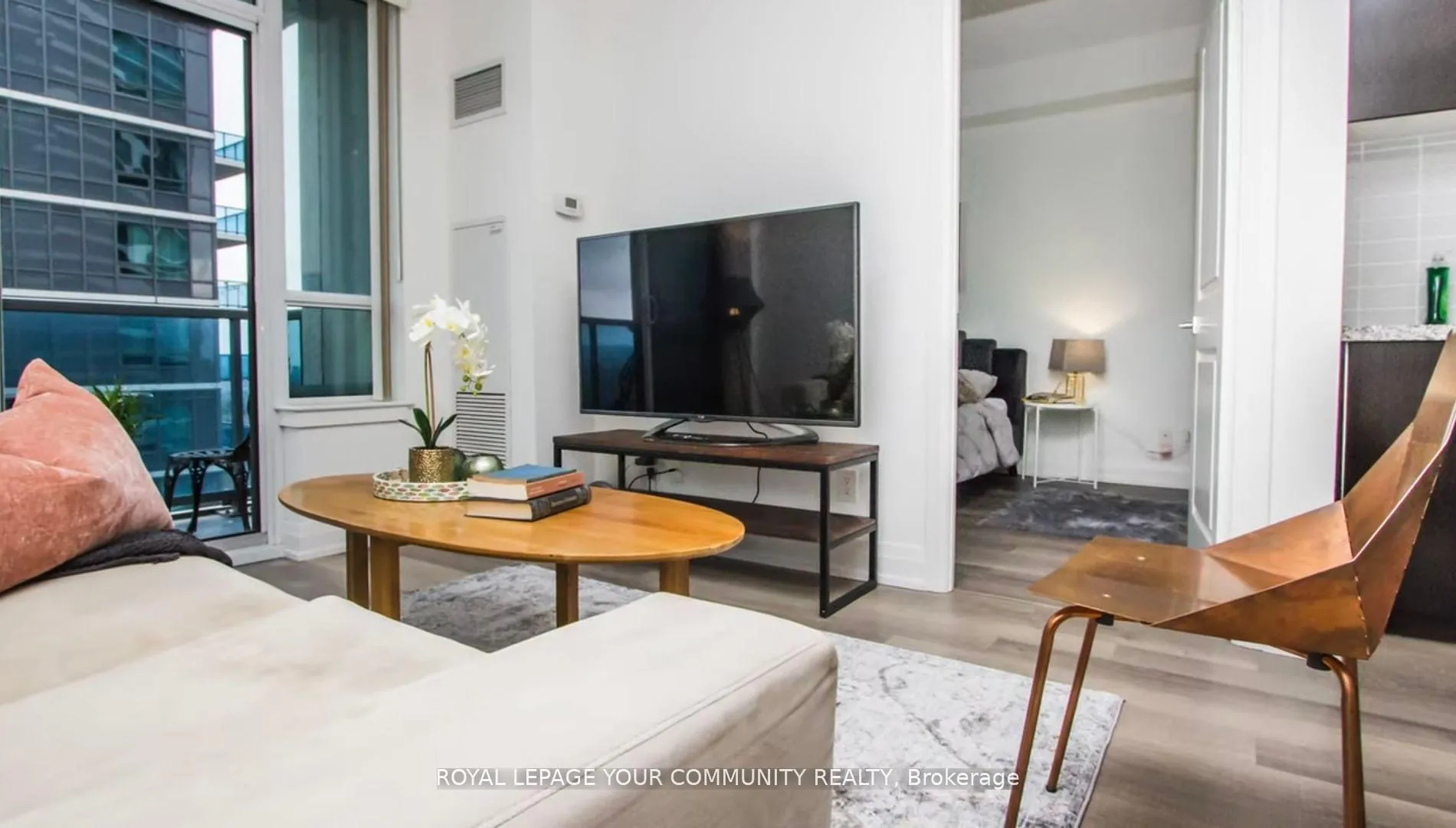 Photo 10 of Unit 1605, 7165 Yonge Street, Markham, Thornhill — HOMEH