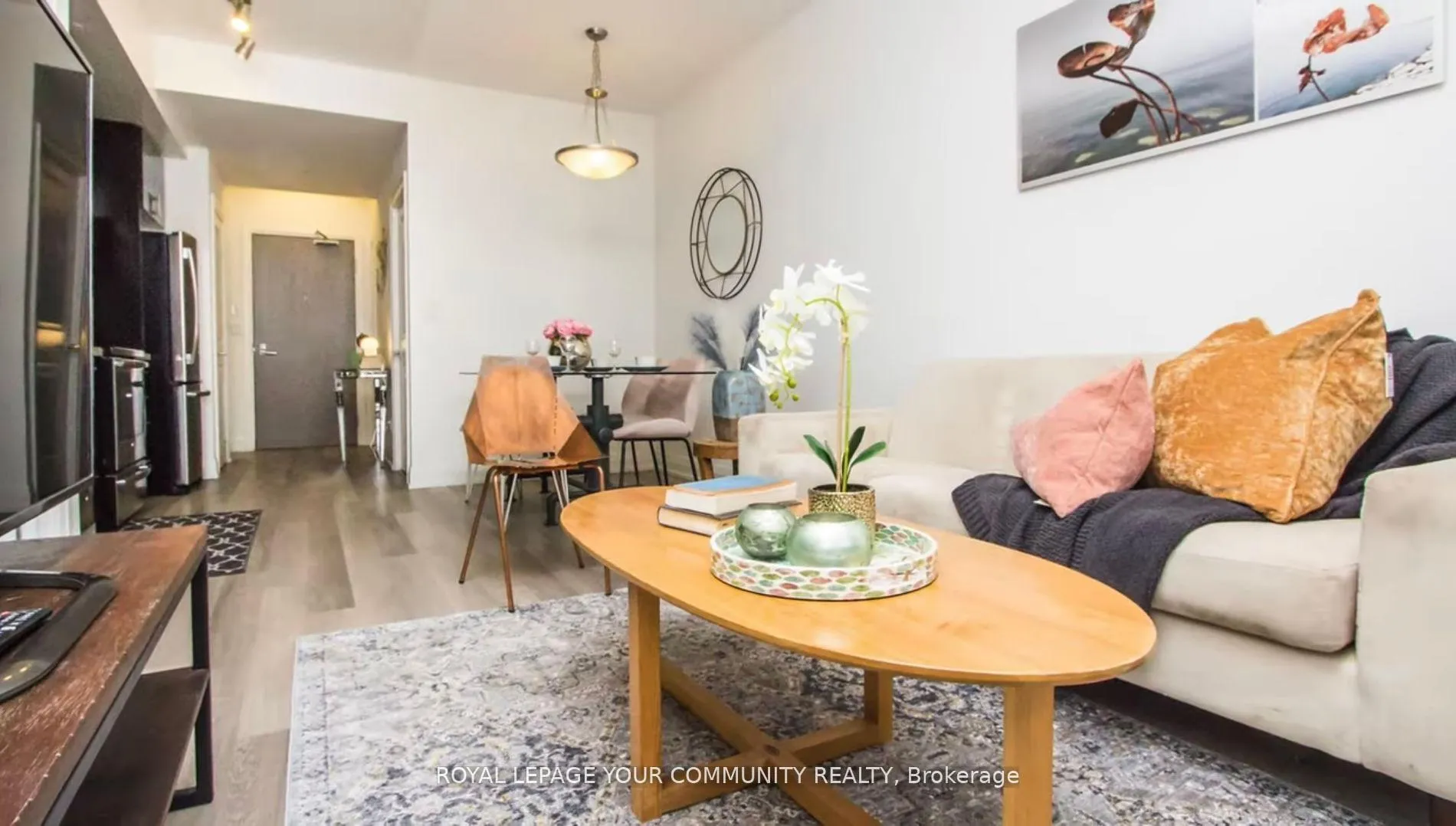 Photo 13 of Unit 1605, 7165 Yonge Street, Markham, Thornhill — HOMEH