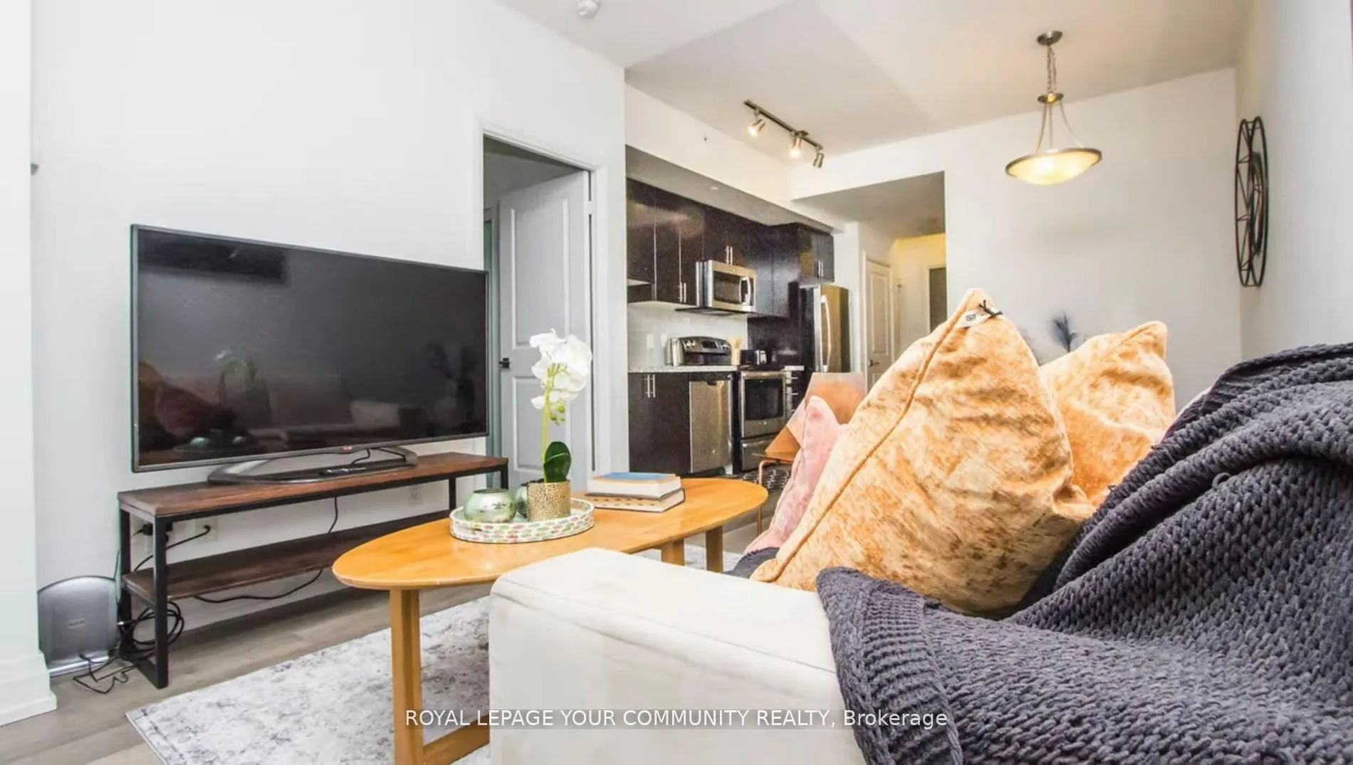 Photo 14 of Unit 1605, 7165 Yonge Street, Markham, Thornhill — HOMEH