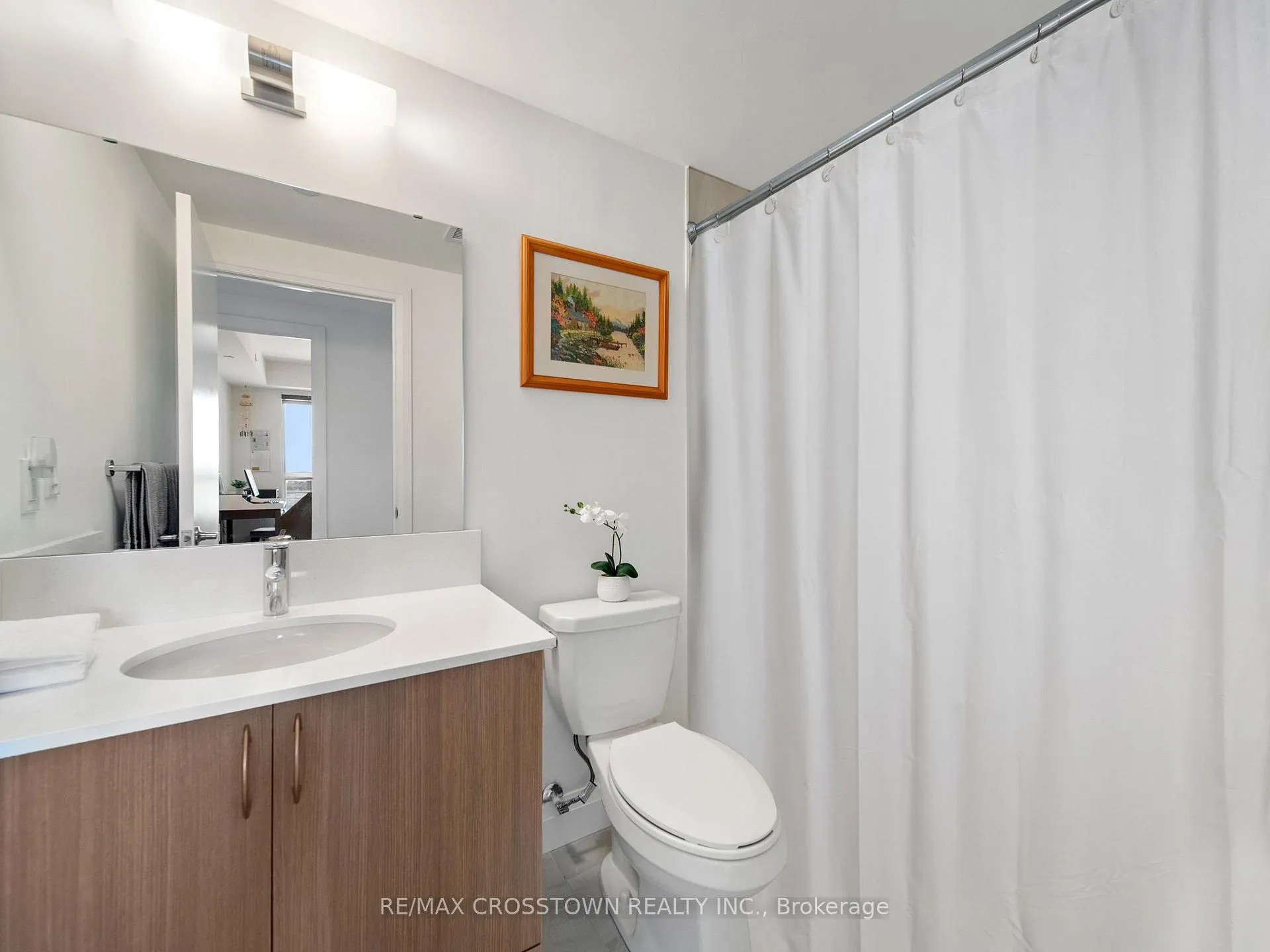 Photo 18 of Unit 702, 58 Lakeside Terrace, Barrie, Little Lake — HOMEH