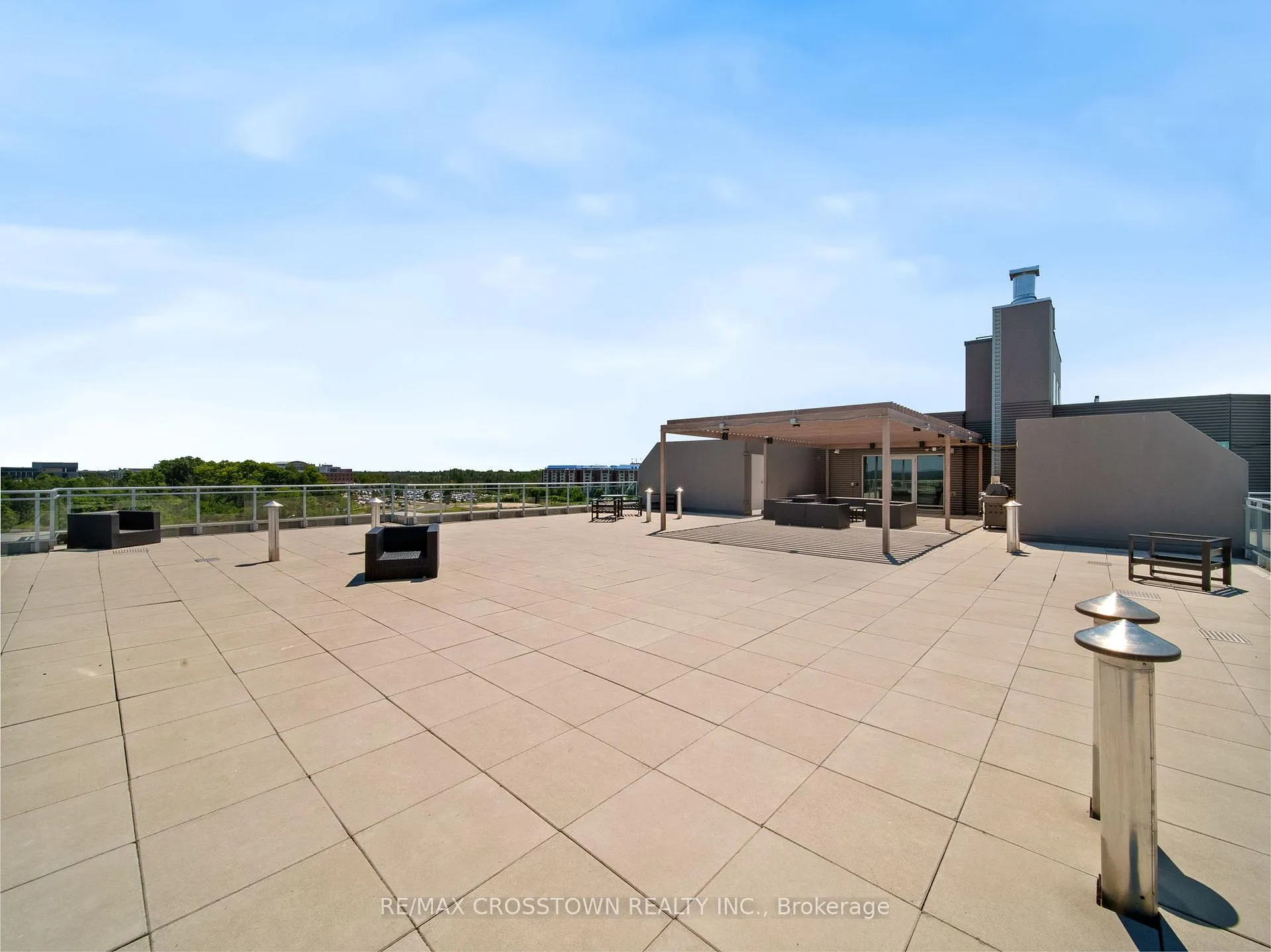 Photo 31 of Unit 702, 58 Lakeside Terrace, Barrie, Little Lake — HOMEH