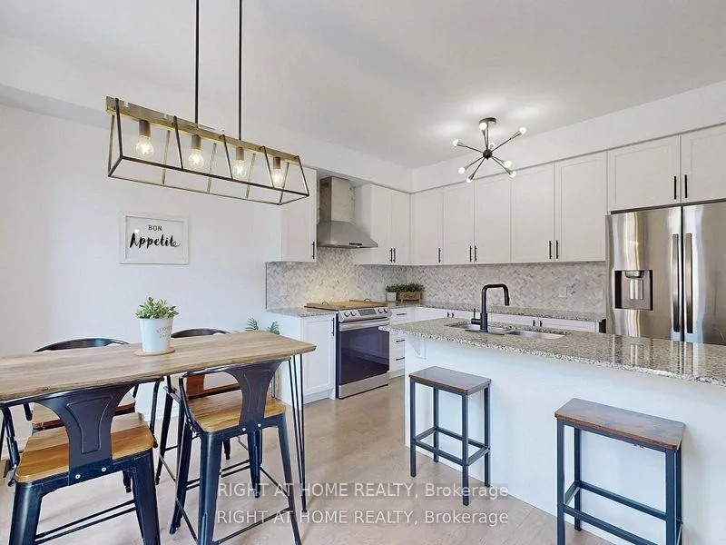 Photo 12 of 43 Walter Clifford Nesb Drive, Whitby, Rural Whitby — HOMEH