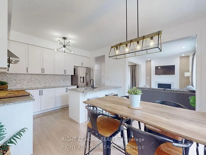 Photo 13 of 43 Walter Clifford Nesb Drive, Whitby, Rural Whitby — HOMEH
