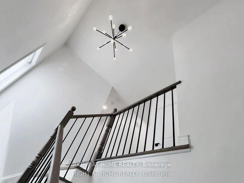 Photo 15 of 43 Walter Clifford Nesb Drive, Whitby, Rural Whitby — HOMEH