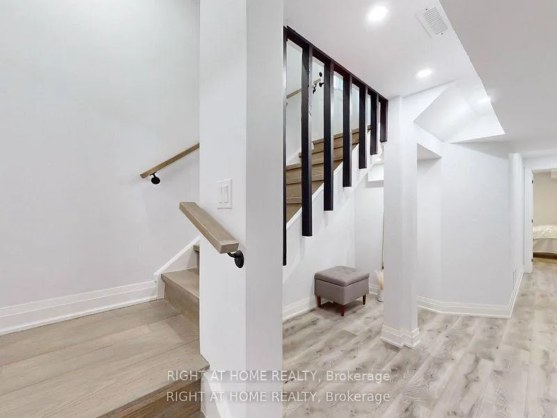 Photo 31 of 43 Walter Clifford Nesb Drive, Whitby, Rural Whitby — HOMEH
