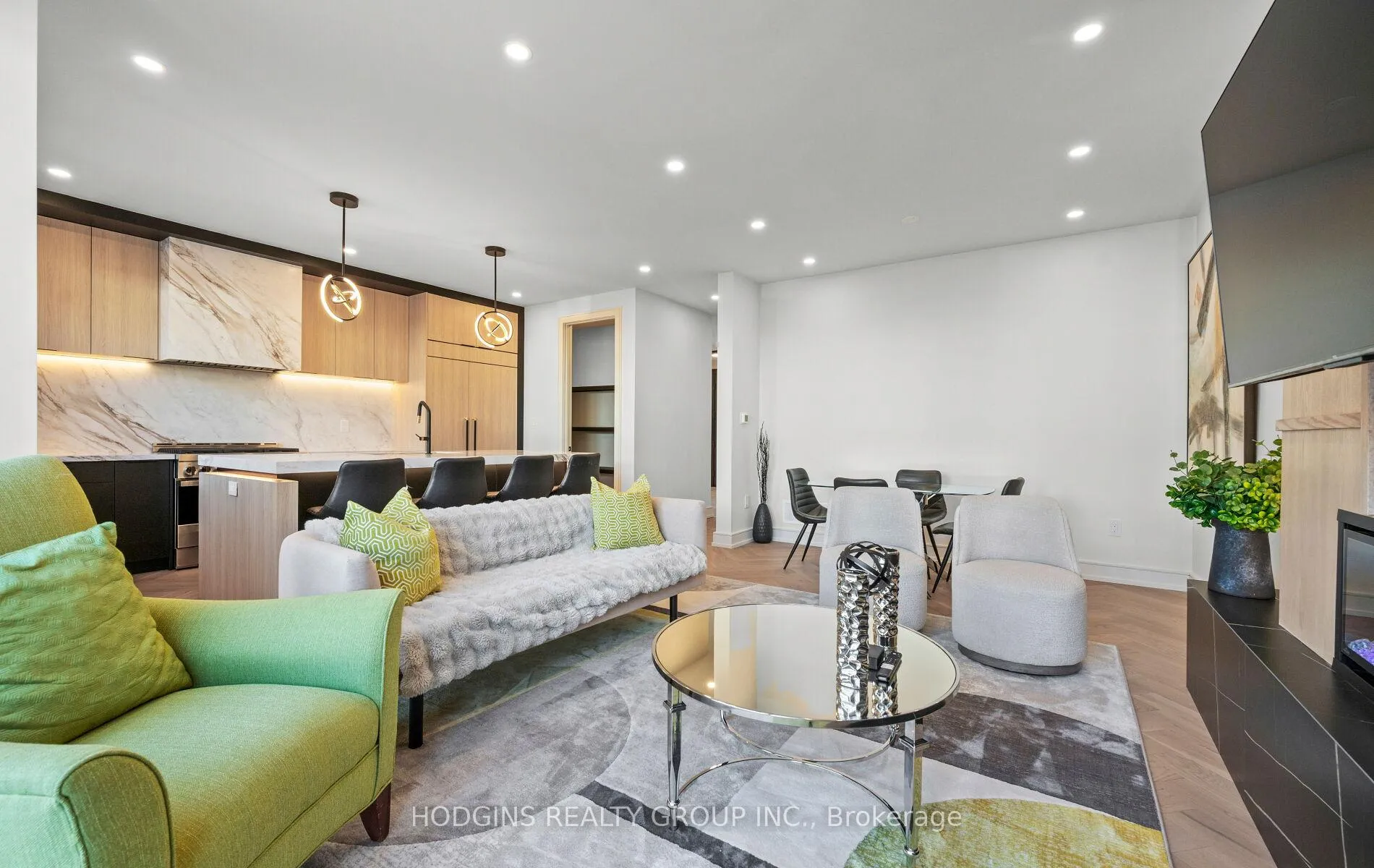 Photo 6 of 855 Tenth Street, Mississauga, Lakeview — HOMEH