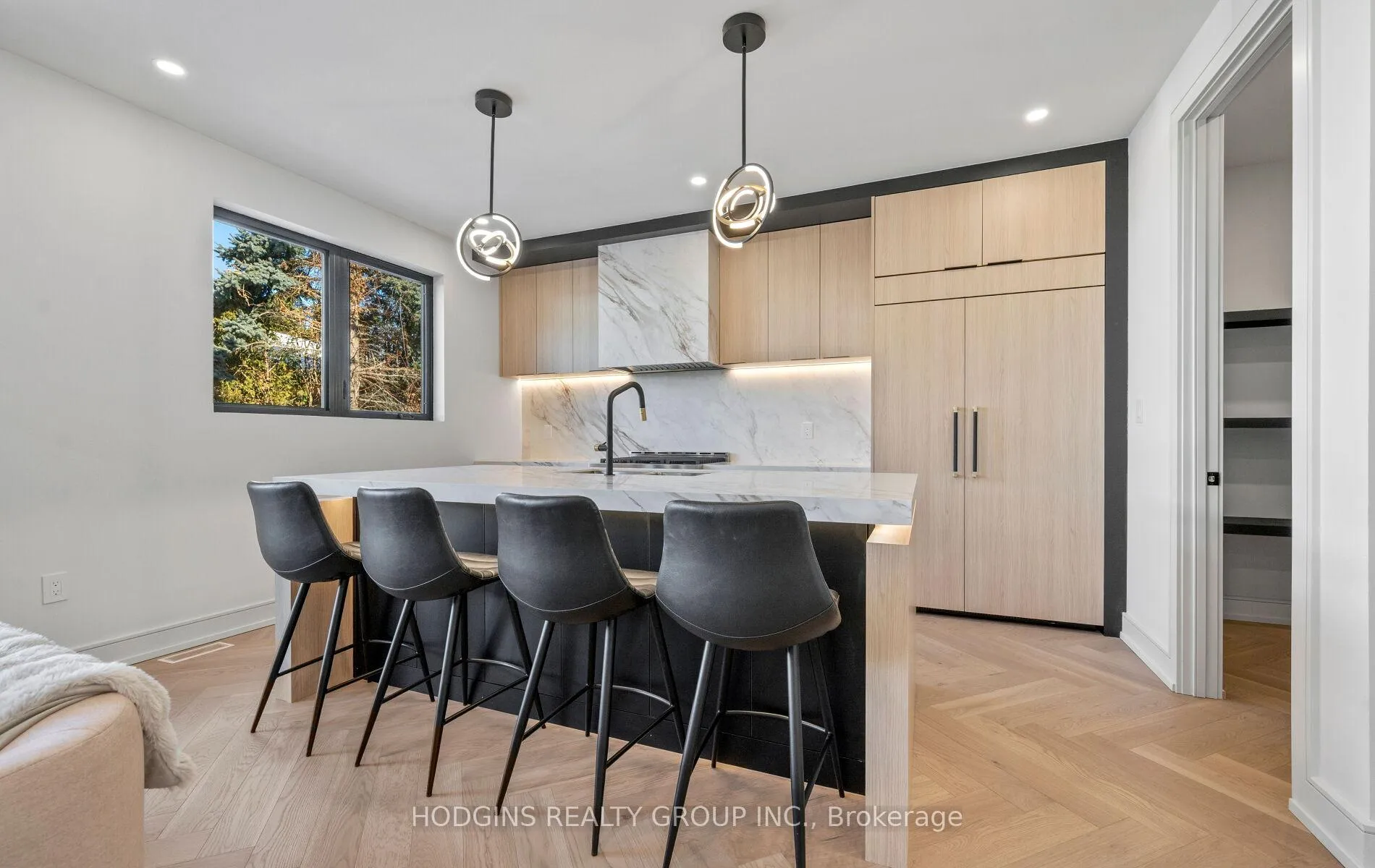 Photo 10 of 855 Tenth Street, Mississauga, Lakeview — HOMEH