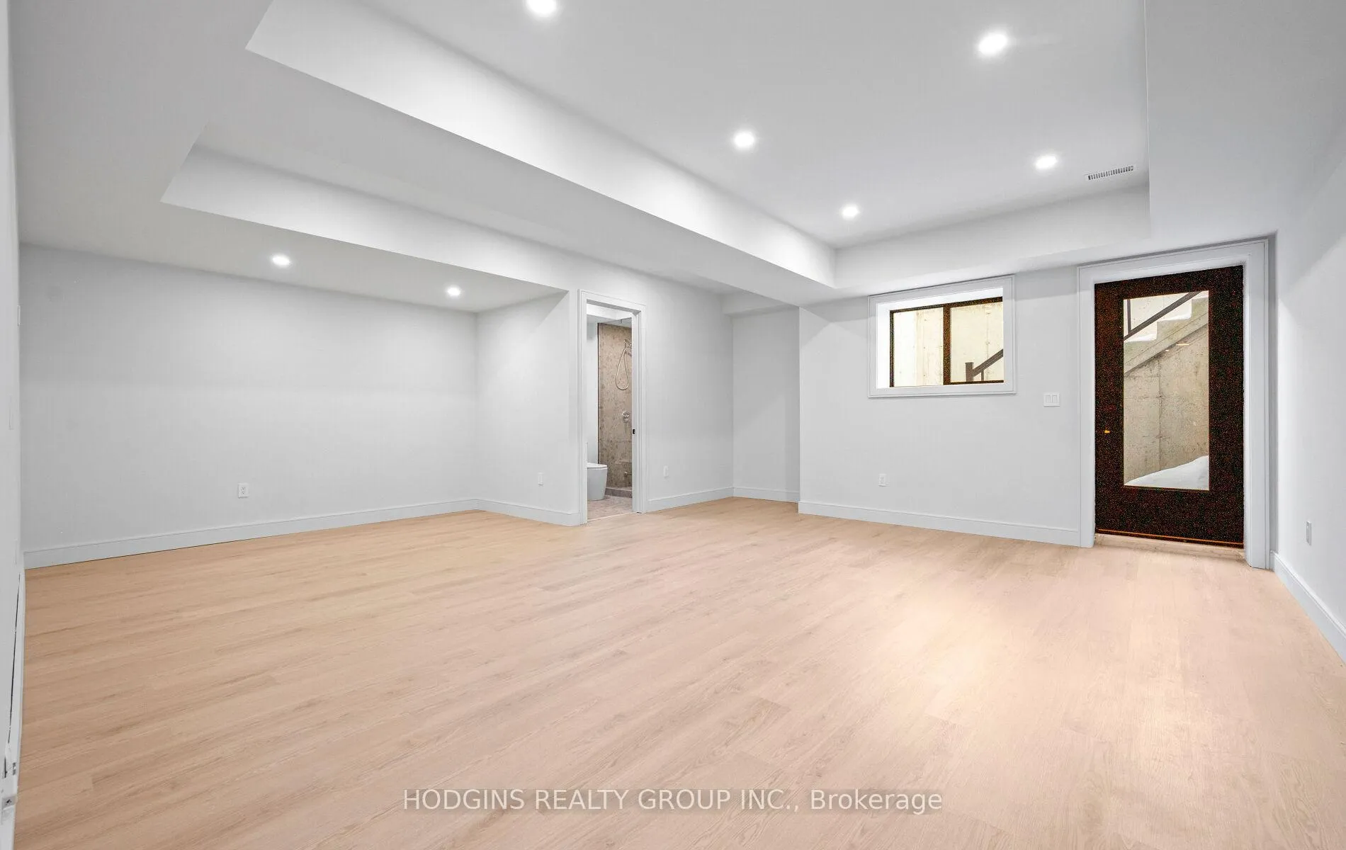 Photo 32 of 855 Tenth Street, Mississauga, Lakeview — HOMEH