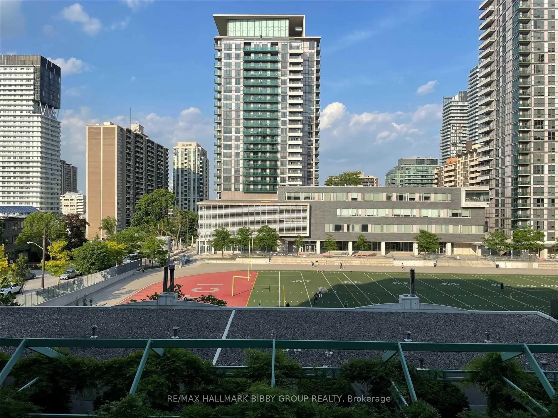 Photo 1 of Unit 412, 7 Broadway Avenue, Toronto, Mount Pleasant West — HOMEH