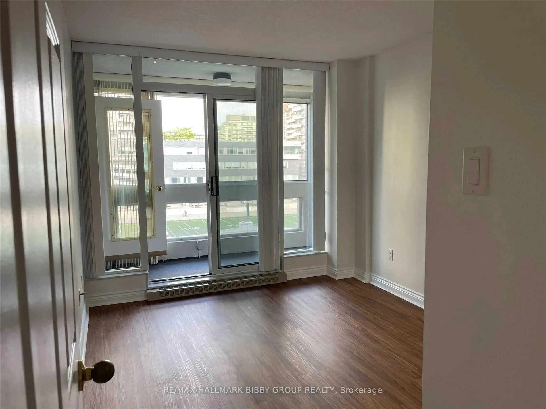 Photo 11 of Unit 412, 7 Broadway Avenue, Toronto, Mount Pleasant West — HOMEH