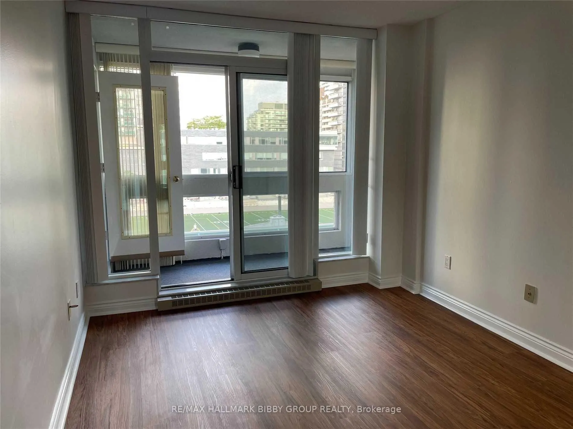 Photo 12 of Unit 412, 7 Broadway Avenue, Toronto, Mount Pleasant West — HOMEH