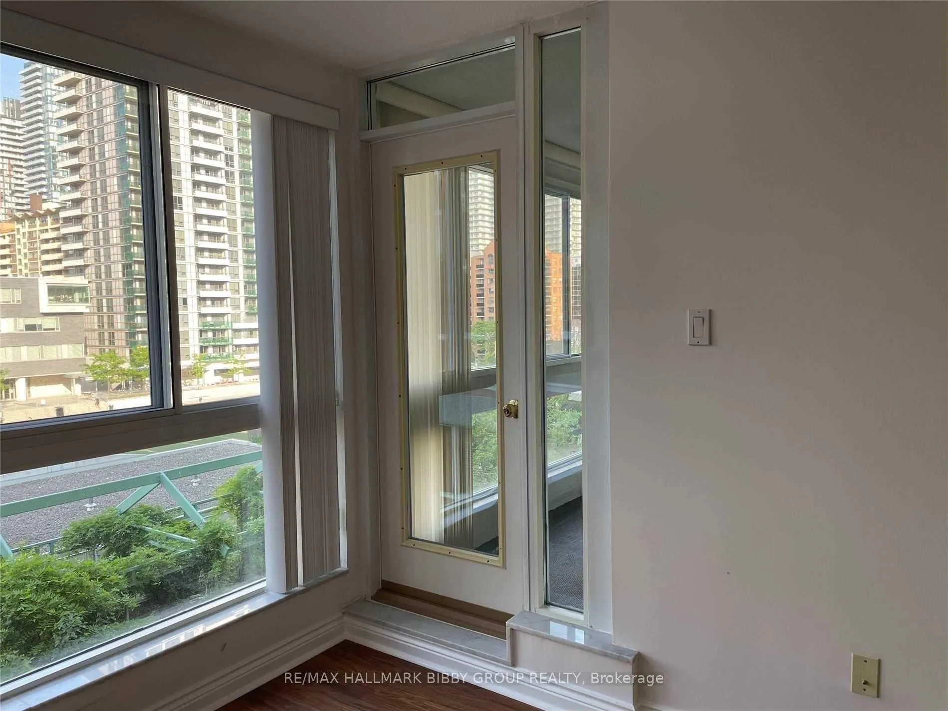 Photo 14 of Unit 412, 7 Broadway Avenue, Toronto, Mount Pleasant West — HOMEH