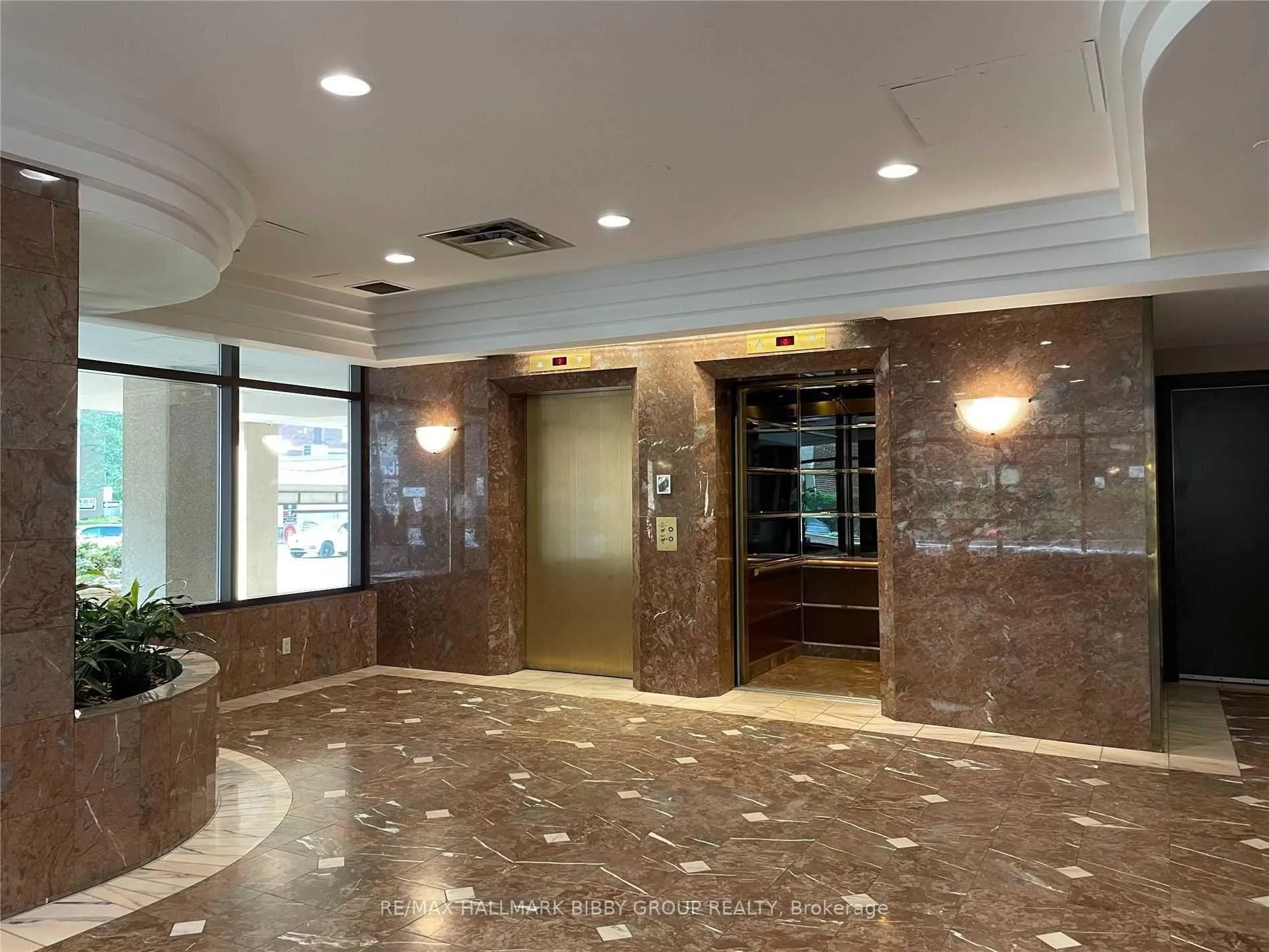 Photo 20 of Unit 412, 7 Broadway Avenue, Toronto, Mount Pleasant West — HOMEH